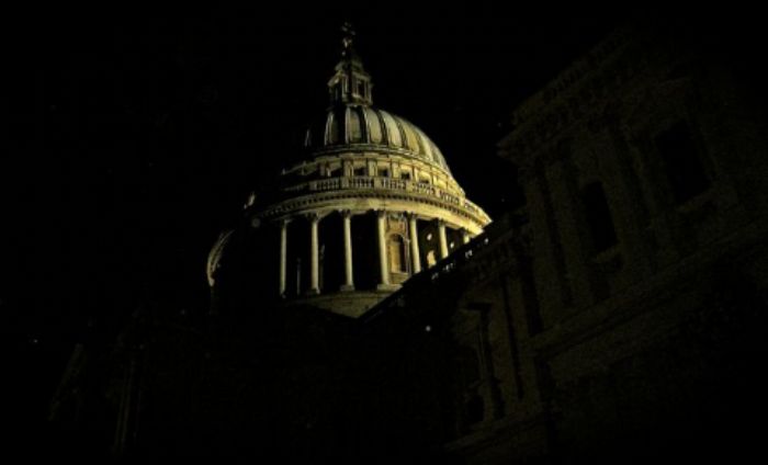 Passing by St. Paul's ...