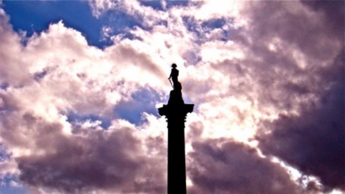 A dramatic backdrop  -  Nelson in charge - Trafalgar Square ...