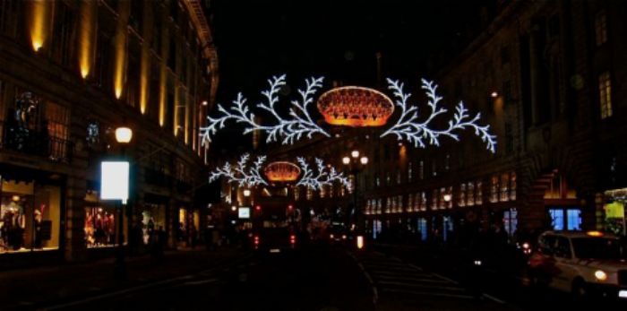 Crowns, choristers and reindeers - Regent Street