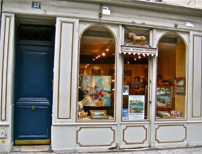 A 'galerie' on the Ile St. Louis