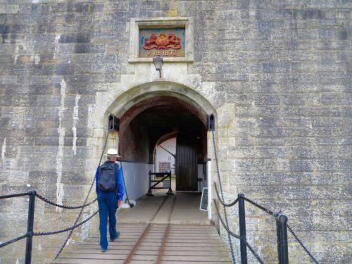 Hurst castle - entrance