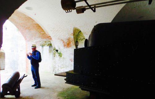 Inside the fortress - John with large guns ...